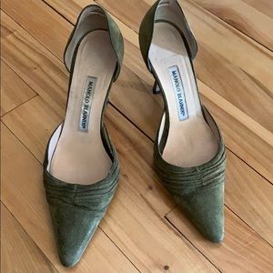 Manolo Blahnik olive suede kitten heel open pumps